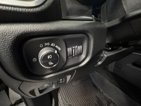 Used 2022 RAM 1500 Laramie w/ Sport Appearance Package AWD/4WD image 22