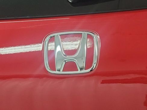 Certified 2025 Honda HR-V Sport image 8