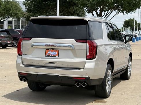 Used 2021 GMC Yukon Denali RWD image 4