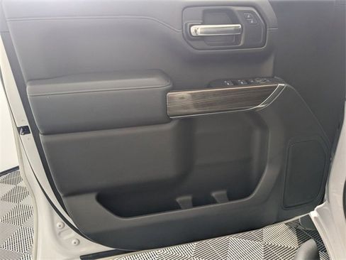 Used 2020 Chevrolet Silverado 1500 RST w/ All-Star Edition image 10