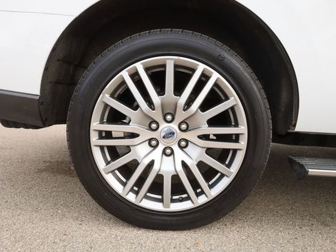 Used 2024 Ford Expedition Limited image 12