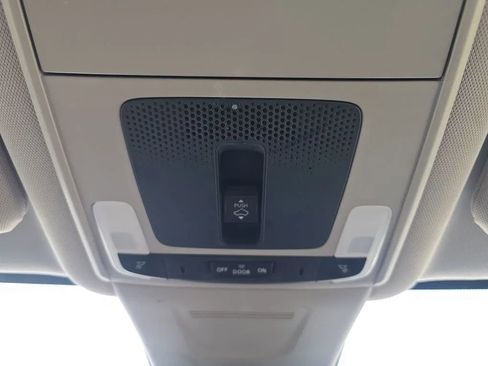 Used 2025 Honda CR-V EX-L image 39