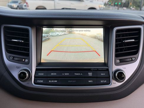 Used 2016 Hyundai Tucson Limited FWD image 17