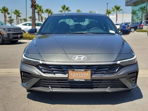 New 2026 Hyundai Elantra SEL Sport FWD image 32