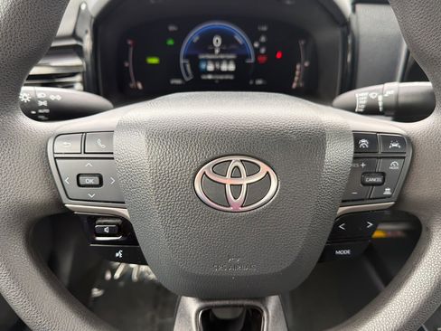 Certified 2025 Toyota Camry LE image 22