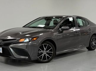 Used 2024 Toyota Camry SE video 1