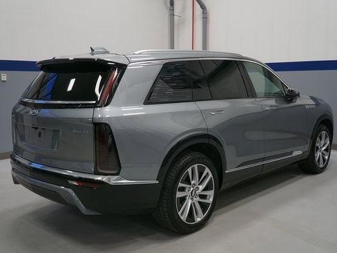 New 2026 Cadillac Vistiq Luxury w/ LPO, Floor Liner Package image 6