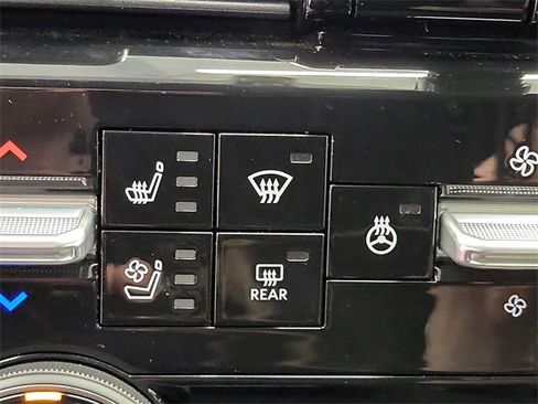 Used 2025 Nissan Armada Platinum image 24