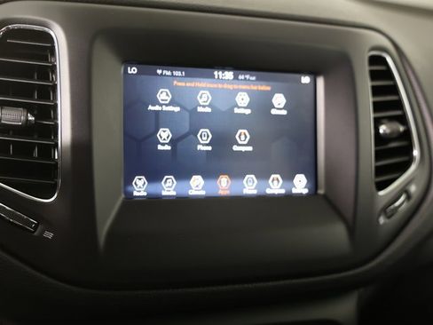 Used 2020 Jeep Compass Latitude image 19