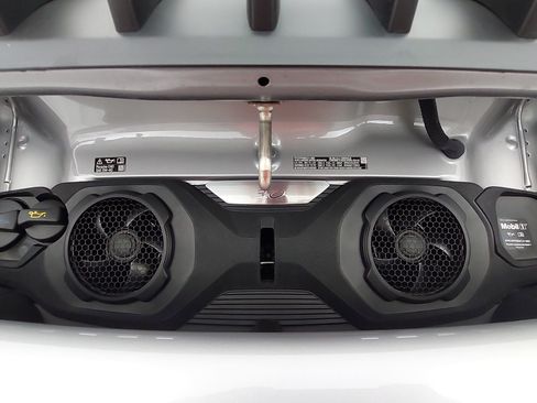 Used 2024 Porsche 911 Carrera image 14