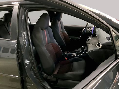 Used 2025 Toyota Corolla SE w/ Convenience Package FWD image 9