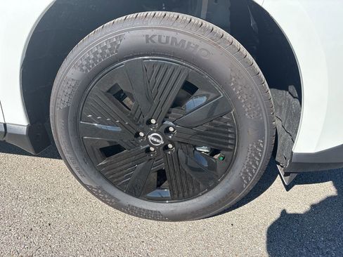 New 2025 Nissan Murano SV AWD/4WD image 10