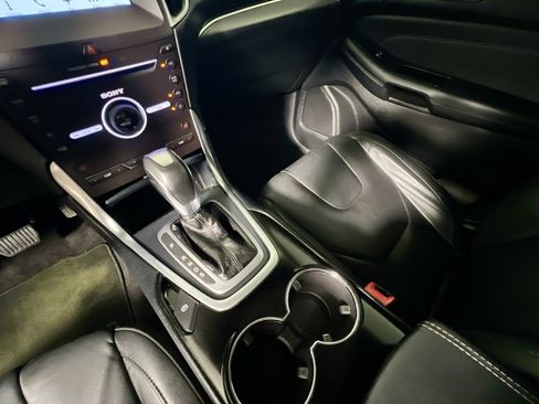 Used 2016 Ford Edge Titanium w/ Technology Package image 26