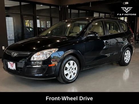 Used 2010 Hyundai Elantra GLS FWD image 2