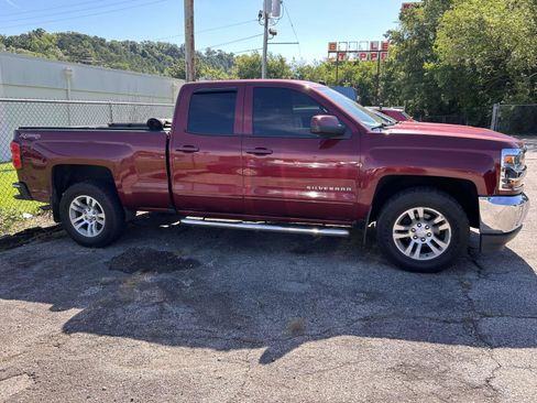 Used 2017 Chevrolet Silverado 1500 LT w/ All Star Edition AWD/4WD image 2