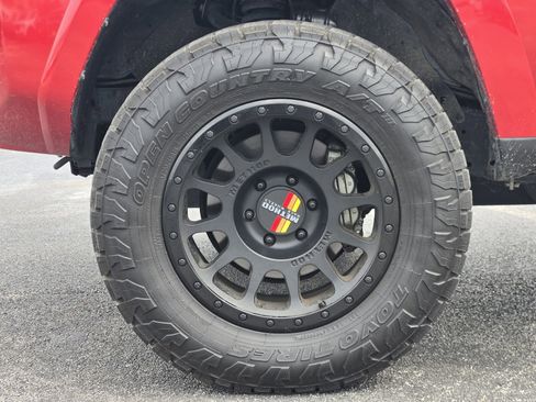 Used 2024 Toyota 4Runner TRD Off-Road Premium w/ Off Road Premium Plus Package AWD/4WD image 11