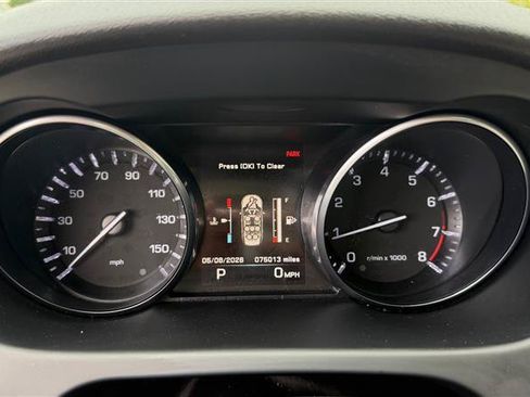 Used 2016 Land Rover Discovery Sport HSE Luxury AWD/4WD image 32