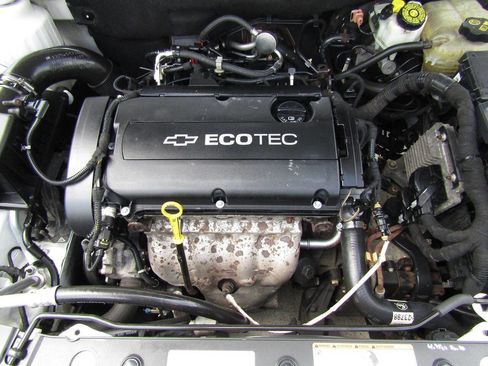 Used 2011 Chevrolet Cruze LS w/ Connectivity Package image 19