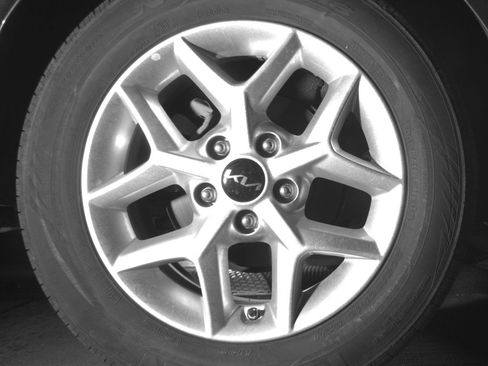 Used 2025 Kia Soul LX w/ LX Technology Package FWD image 22
