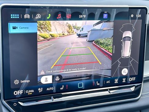 New 2026 Volkswagen Tiguan SE image 18