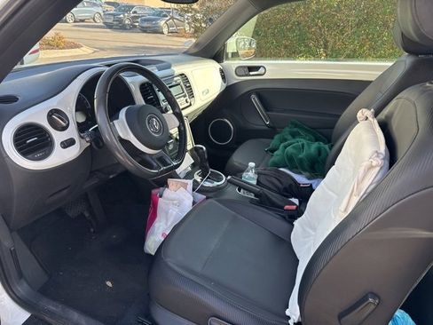 Used 2013 Volkswagen Beetle 2.5 image 7