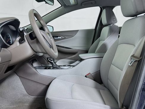 Used 2022 Chevrolet Malibu LS w/ Driver Confidence Package II FWD image 9