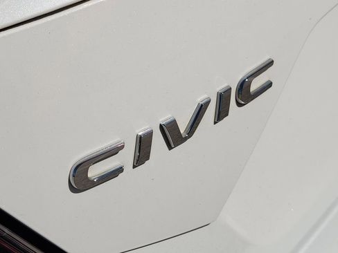 Used 2020 Honda Civic Sport image 8