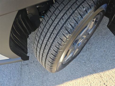 New 2026 Subaru Outback Premium image 29