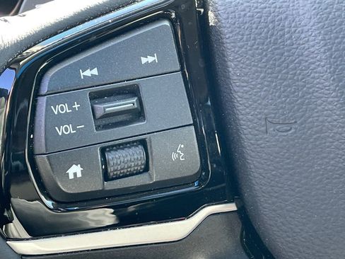 Used 2025 Honda Odyssey Elite image 36