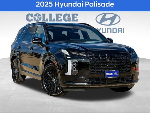 Used 2025 Hyundai Palisade Calligraphy image 1