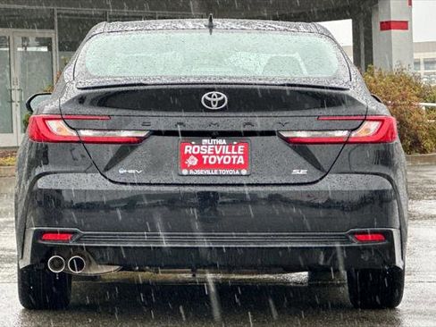 Certified 2025 Toyota Camry SE image 8