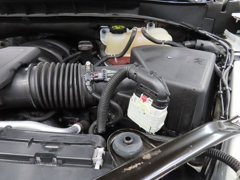 Used 2023 GMC Yukon Denali image 30