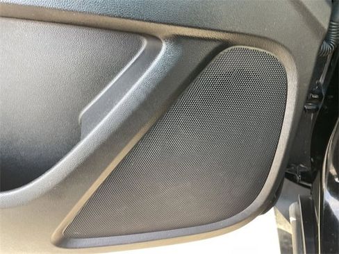 Used 2023 Chevrolet Traverse LS image 23