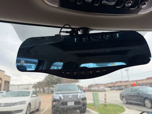 Used 2017 MINI Cooper 4-Door Hardtop image 19