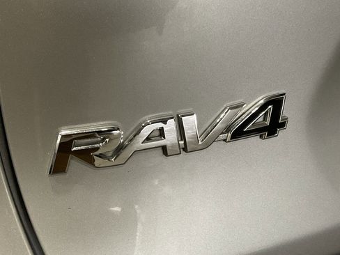 Used 2025 Toyota RAV4 XLE image 8