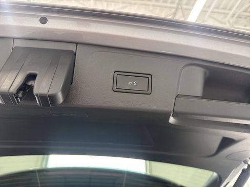 New 2026 Volkswagen Atlas SE image 31