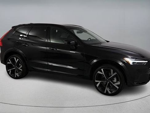 Used 2026 Volvo XC60 B5 Ultra w/ Protection Package AWD/4WD image 2