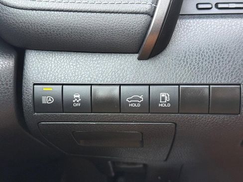 Used 2022 Toyota Camry SE image 30