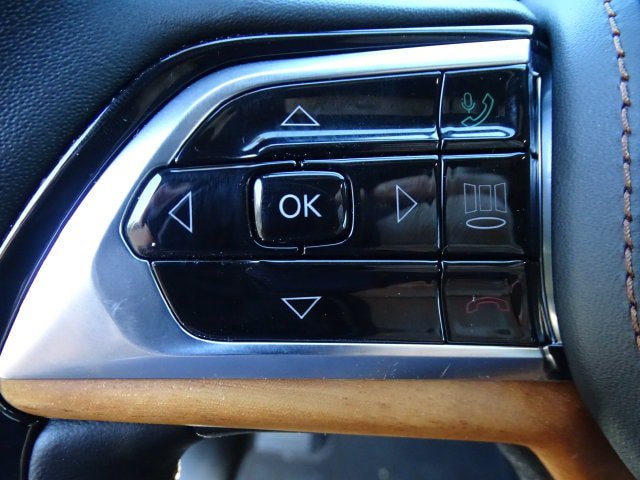 Certified 2023 Jeep Grand Cherokee Summit AWD/4WD image 7