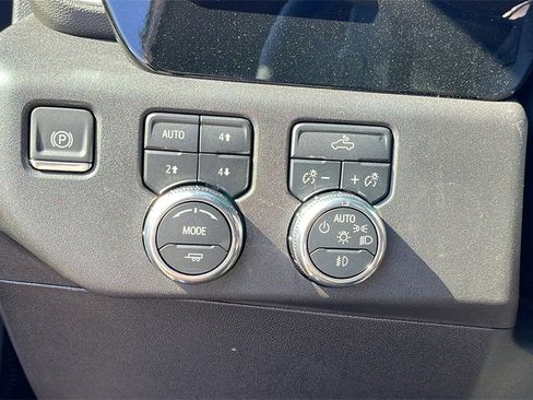 New 2026 GMC Sierra 1500 Elevation image 24