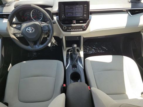 Used 2022 Toyota Corolla Cross L FWD image 11