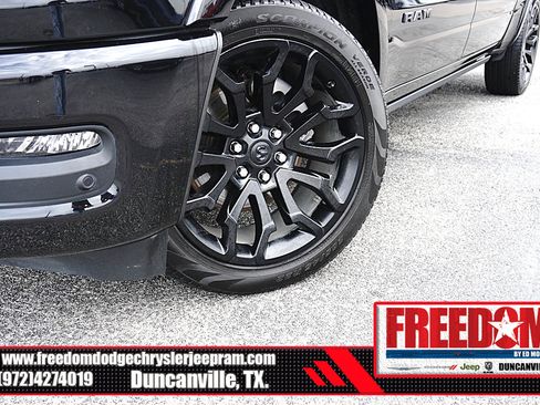 Used 2025 RAM 1500 Limited AWD/4WD image 9