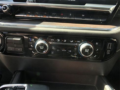 Certified 2024 GMC Sierra 1500 SLT w/ SLT Premium Plus Package image 26