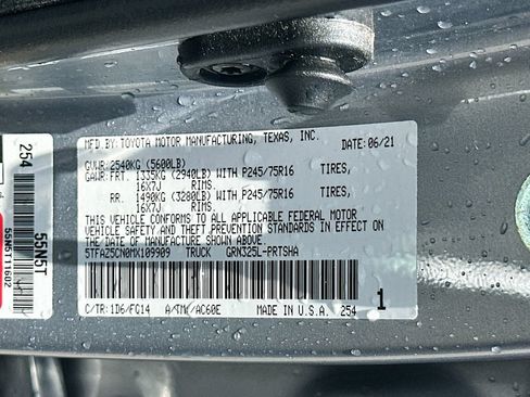 Used 2021 Toyota Tacoma SR5 RWD image 27