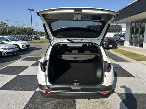 Used 2023 Hyundai Tucson SEL FWD image 5