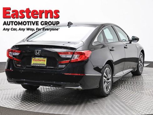 Used 2020 Honda Accord Touring image 5
