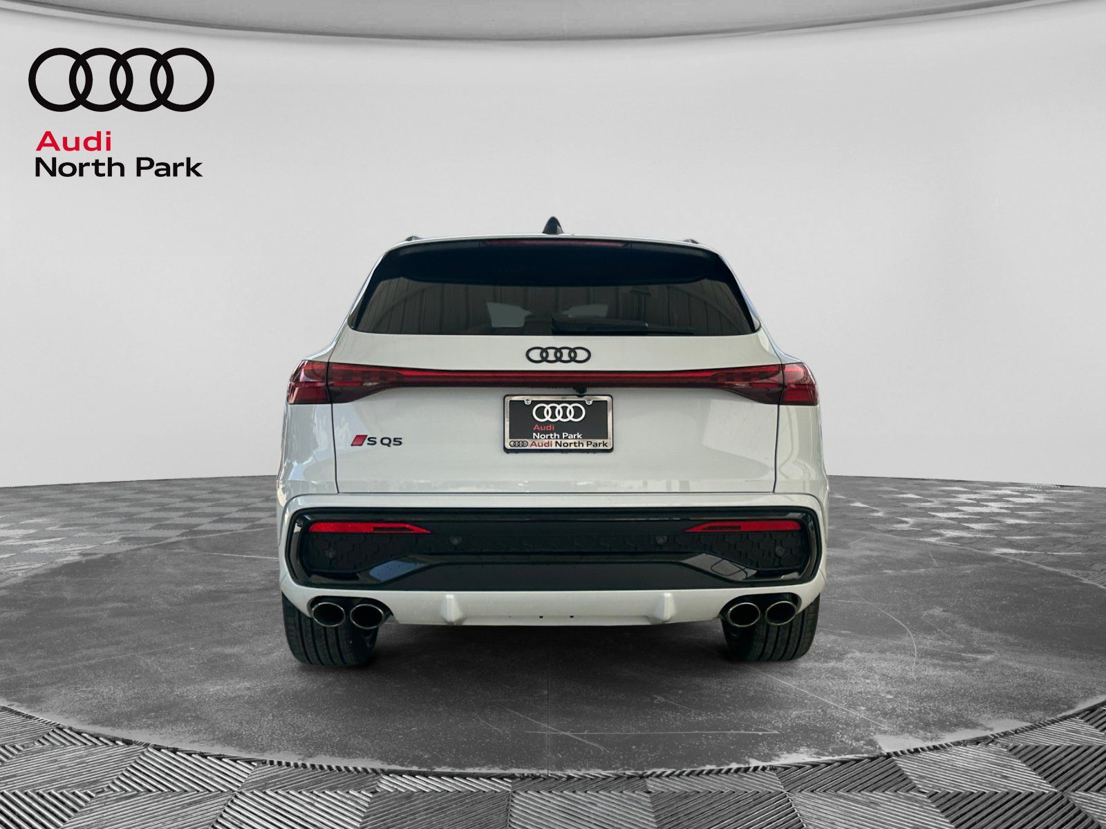 Used 2025 Audi SQ5 Premium Plus AWD/4WD image 4