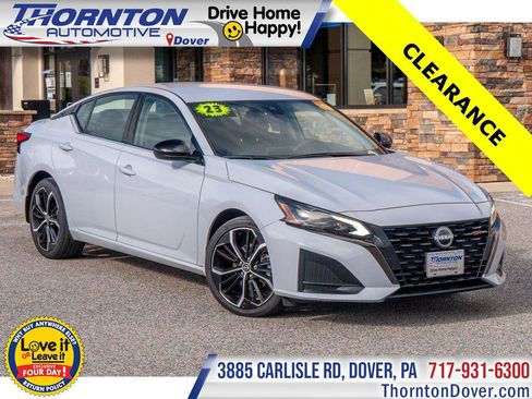 Used 2023 Nissan Altima 2.5 SR image 1