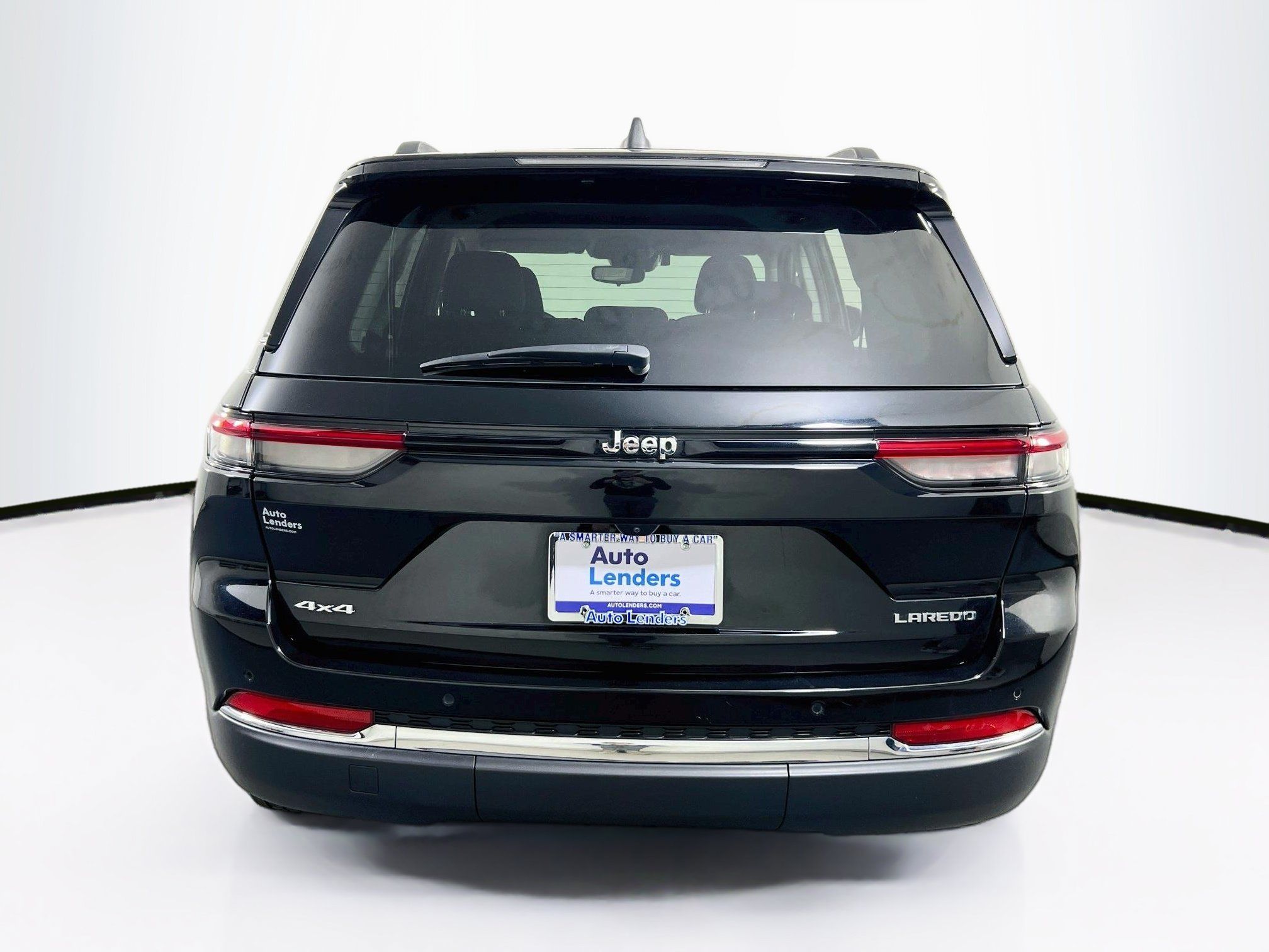 Used 2023 Jeep Grand Cherokee Laredo w/ Luxury Tech Group I AWD/4WD image 6