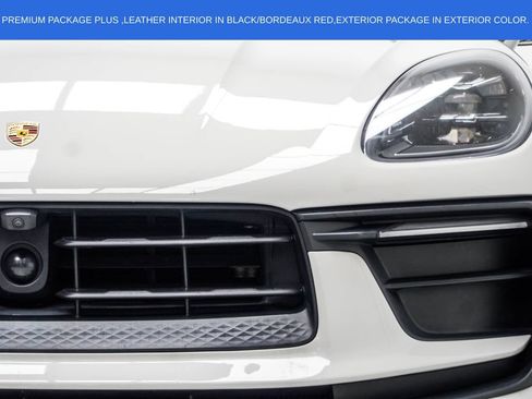 Used 2023 Porsche Macan AWD/4WD image 10
